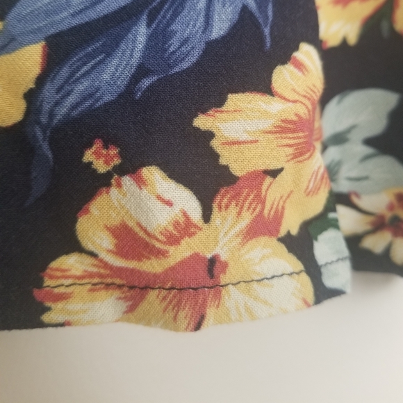 NWoT Abercrombie & Fitch Hawaiian Tank - Picture 5 of 7